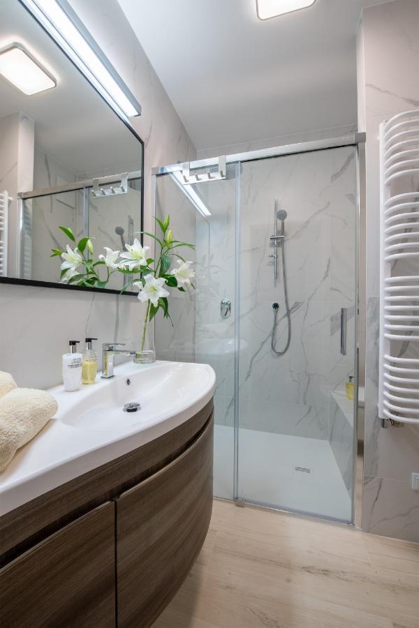 Apartamenty Kasprzaka P&O Serviced Apartments Varşovia Exterior foto