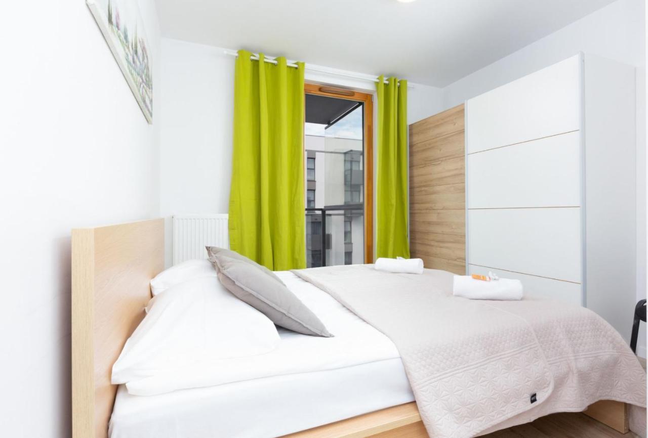 Apartamenty Kasprzaka P&O Serviced Apartments Varşovia Exterior foto