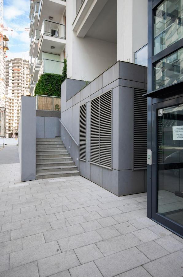 Apartamenty Kasprzaka P&O Serviced Apartments Varşovia Exterior foto
