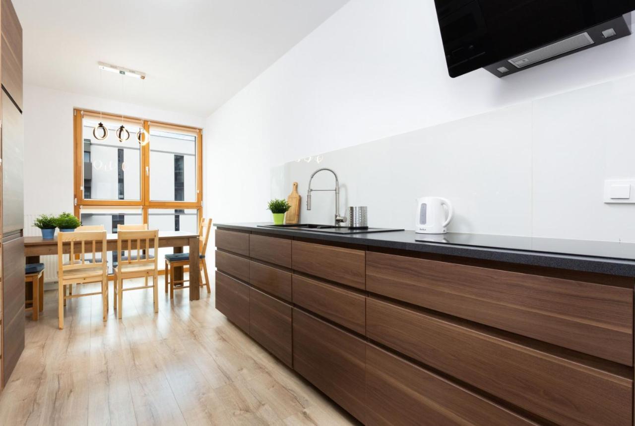 Apartamenty Kasprzaka P&O Serviced Apartments Varşovia Exterior foto